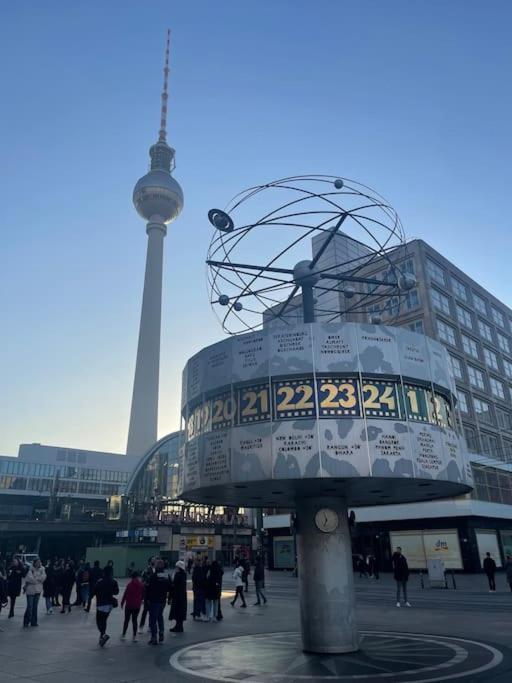 2 Zimmer Apartment Mit Parkplatz Berlin Eksteriør bilde
