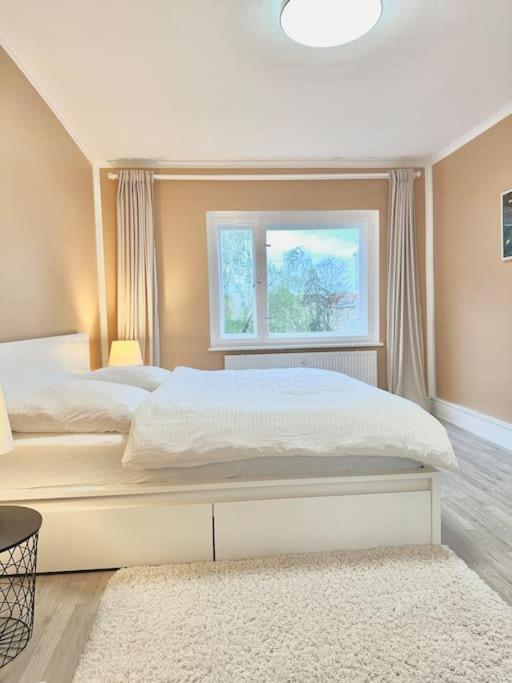 2 Zimmer Apartment Mit Parkplatz Berlin Eksteriør bilde
